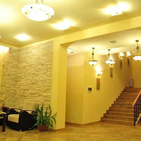 ホテル Arpa Yeghegnadzor エクステリア 写真