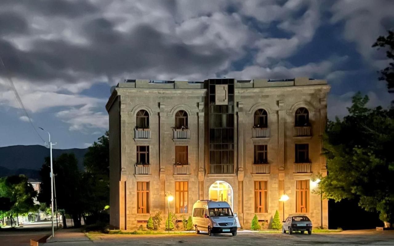 ホテル Arpa Yeghegnadzor エクステリア 写真
