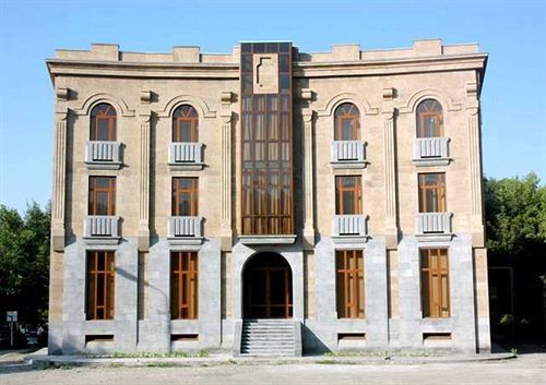 ホテル Arpa Yeghegnadzor エクステリア 写真